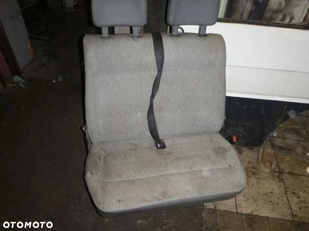 VW T4 KANAPA PASAŻERA PÓŁTORÓWKA FOTEL KIEROWCY - 1