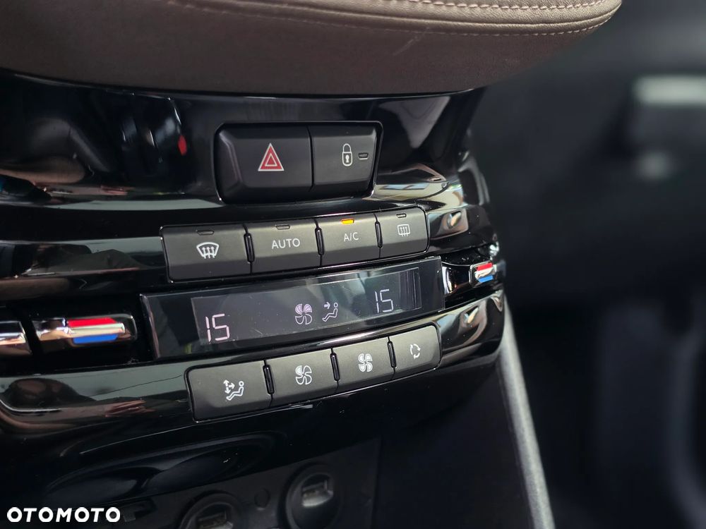 Peugeot 2008 - 29