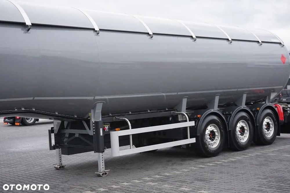 Stokota CYSTERNA / DO GAZU / LPG / 47 895 L / JAK NOWA - 12