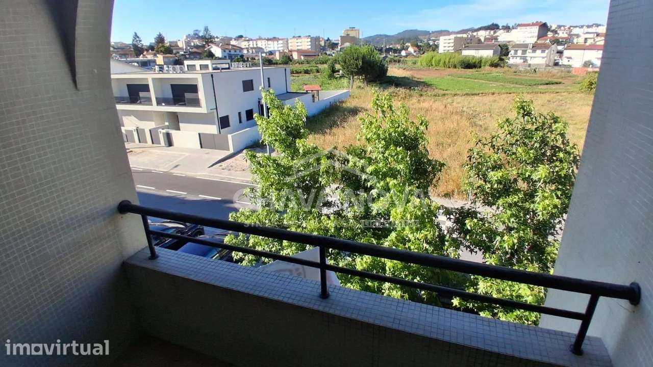 Apartamento T3 Remodelado com Garagem Box em Rio Tinto, Gondomar - Grande imagem: 4/25