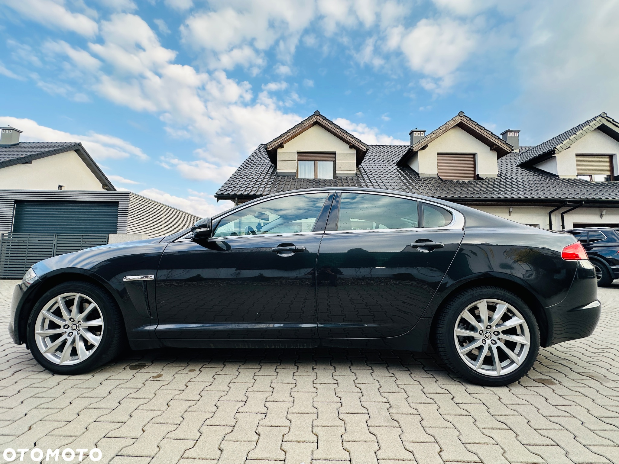 Jaguar XF 2.2 D Premium Luxury - 5