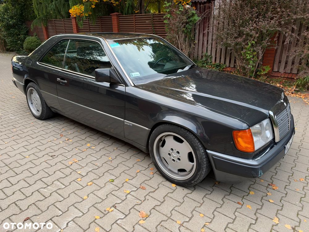 Mercedes-Benz W124
