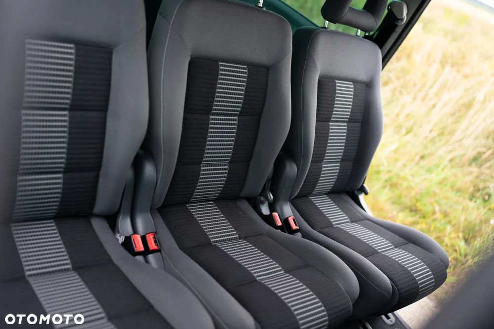 Volkswagen Sharan 2.0 TDI 4MOTION Blue Motion Life - 13