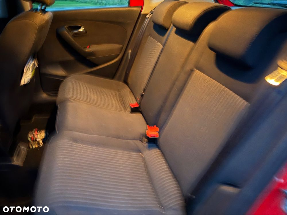 Volkswagen Polo 1.6 TDI Highline - 12