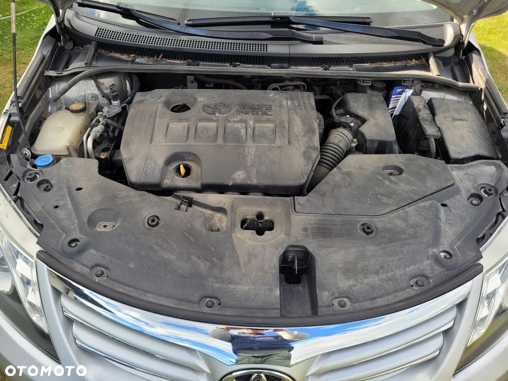 Toyota Avensis 1.8 Premium EU5 MS - 14