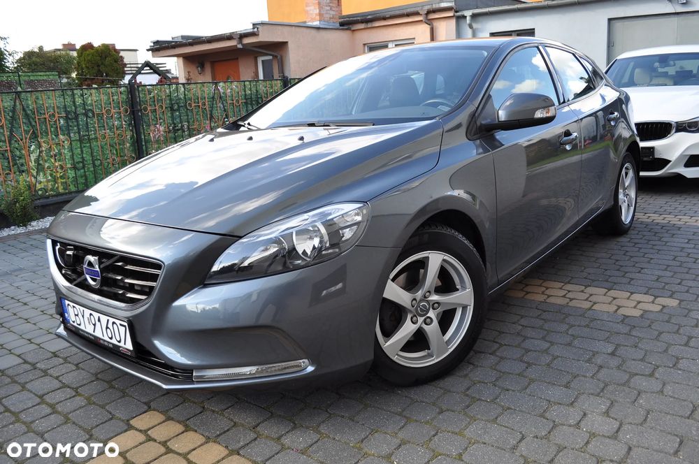 Volvo V40 D2 Momentum - 3