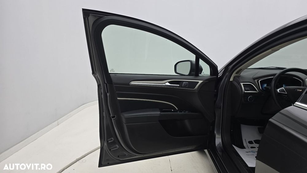 Ford Mondeo 2.0 HEV Vignale - 10