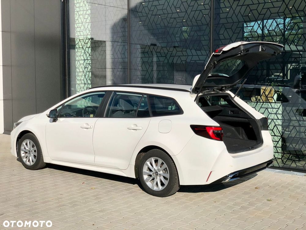 Toyota Corolla 1.8 Hybrid Comfort - 31
