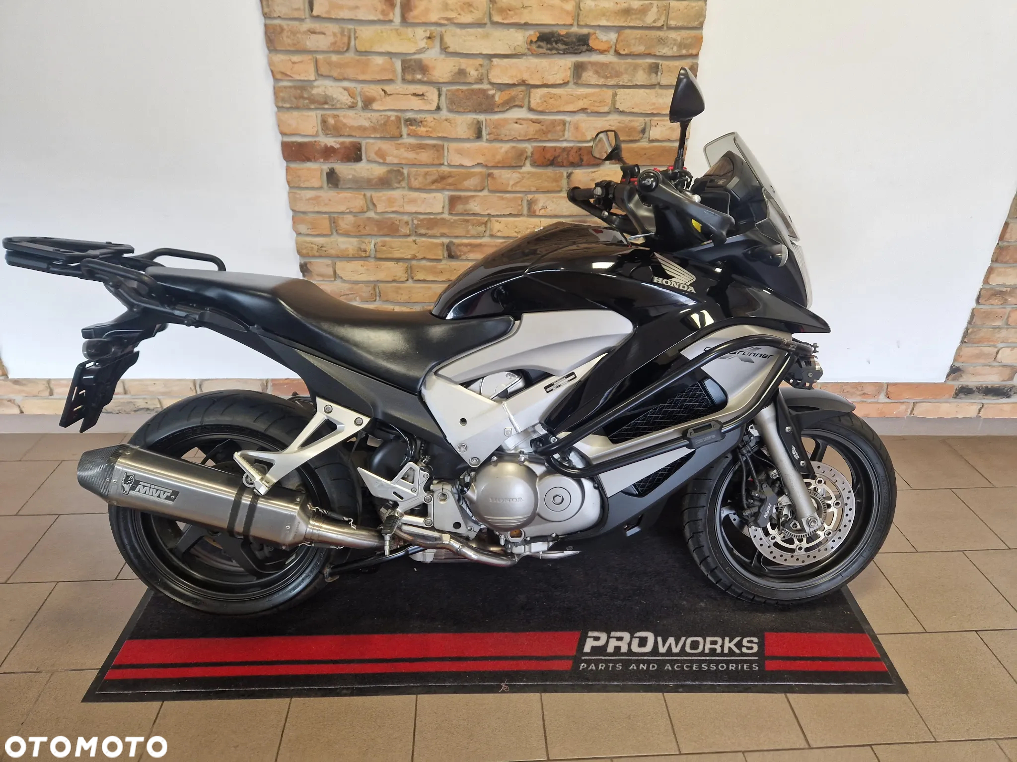 Honda VFR - 2