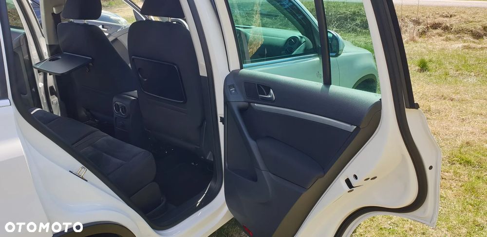 Volkswagen Tiguan 2.0 TSI 4Mot Sport&Style - 9