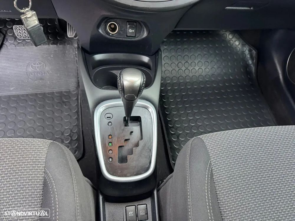 Toyota Yaris - 21