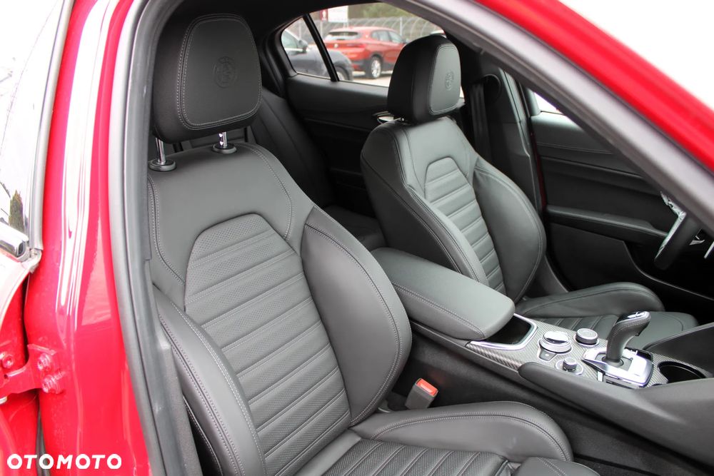 Alfa Romeo Giulia - 27