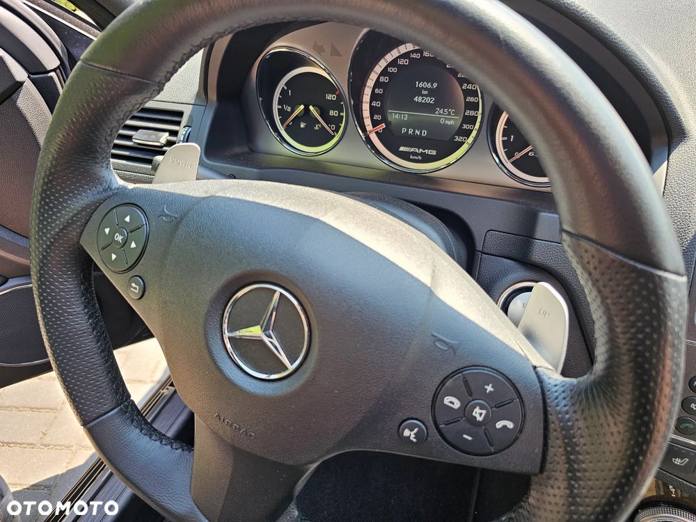 Mercedes-Benz Klasa C 63 AMG - 18