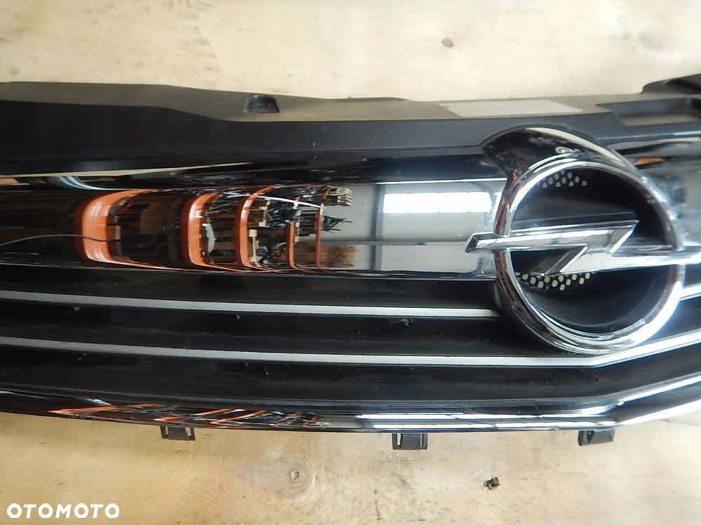 atrapa grill opel astra 3 iii h lift - 12