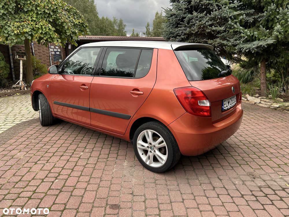 Skoda Fabia 2008 photo 4