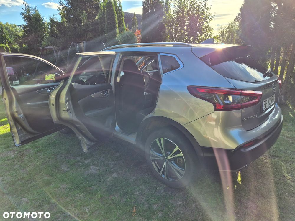 Nissan Qashqai 1.3 DIG-T N-Connecta - 10