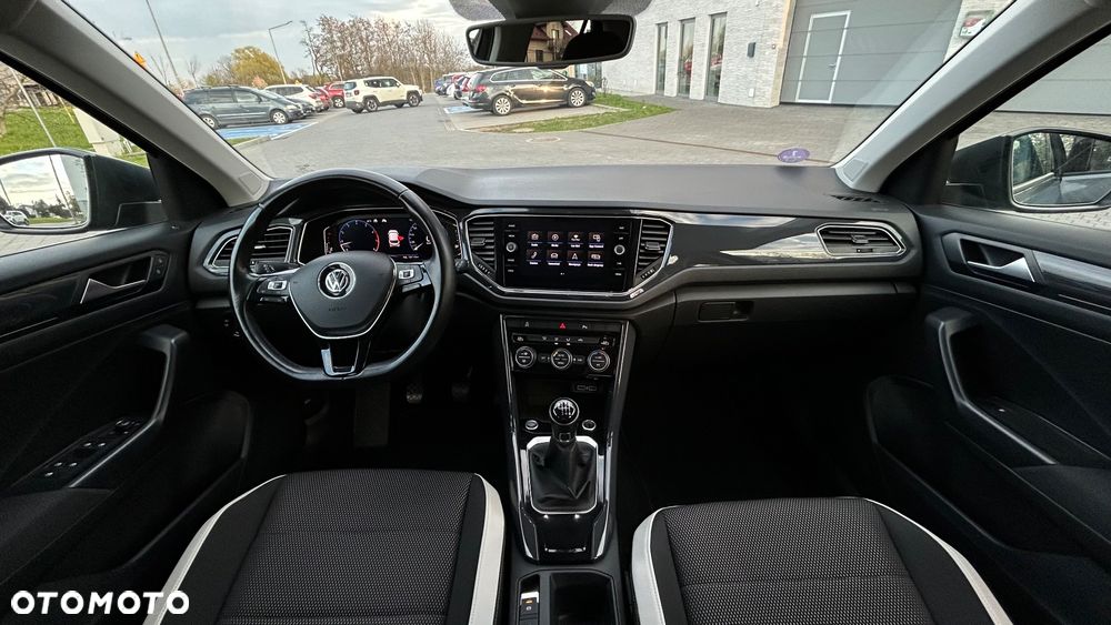 Volkswagen T-Roc 1.5 TSI GPF ACT Premium - 34