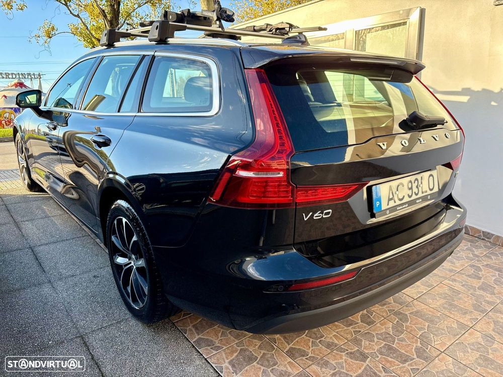 Volvo V60 2.0 D3 Momentum Plus - 2
