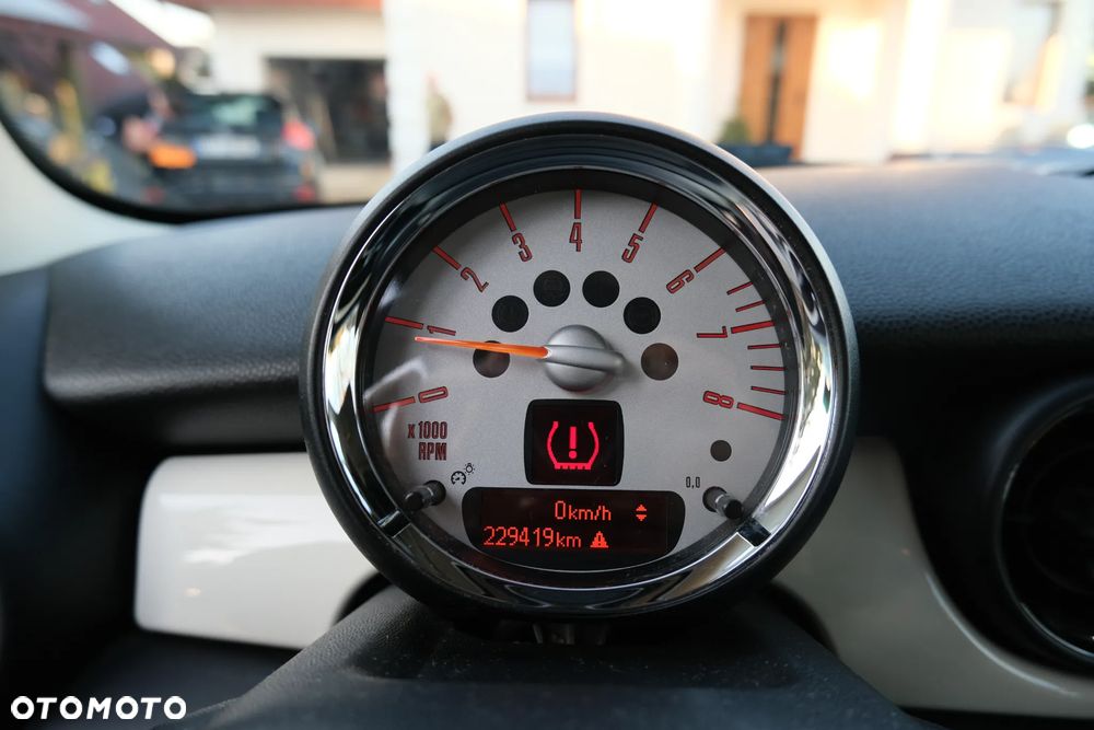 MINI Cooper Standard - 22