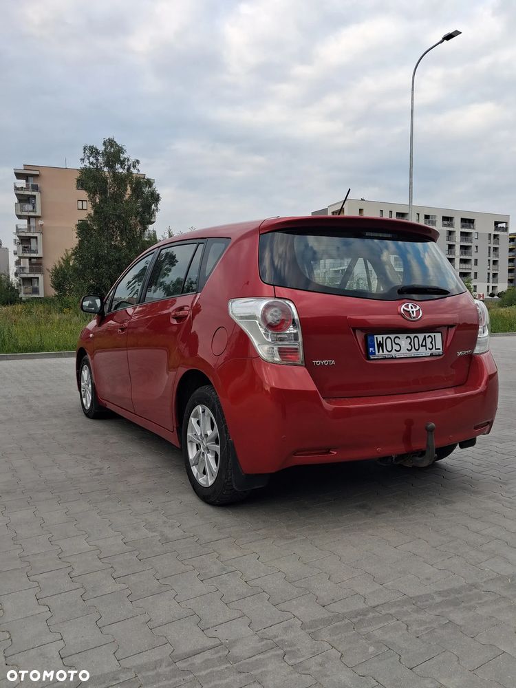 Toyota Verso 2.0 D-4D - 4