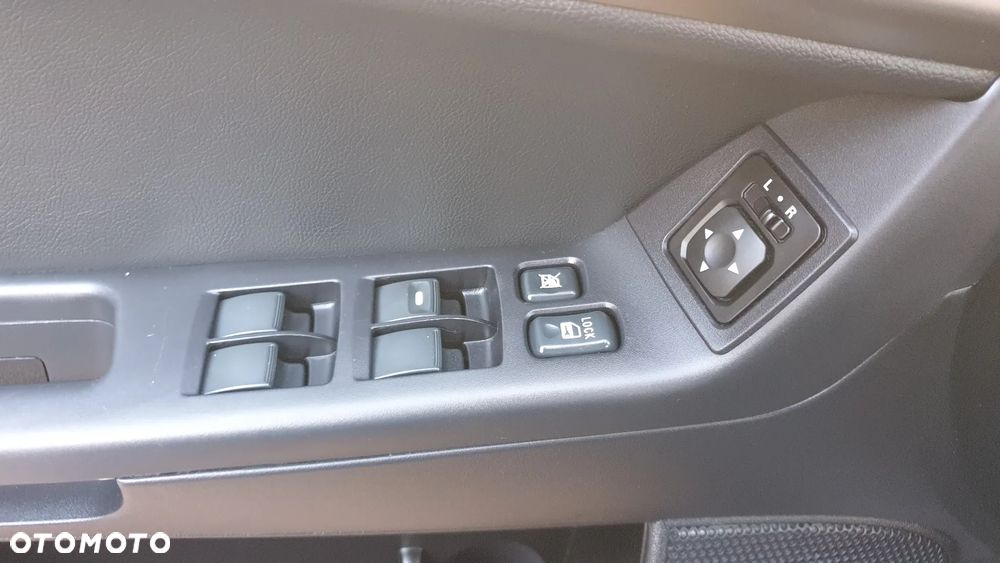 Mitsubishi Lancer - 34