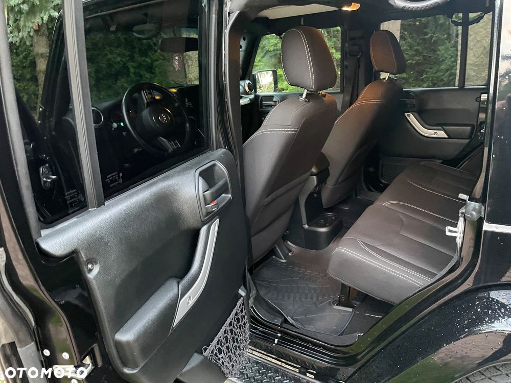 Jeep Wrangler - 15