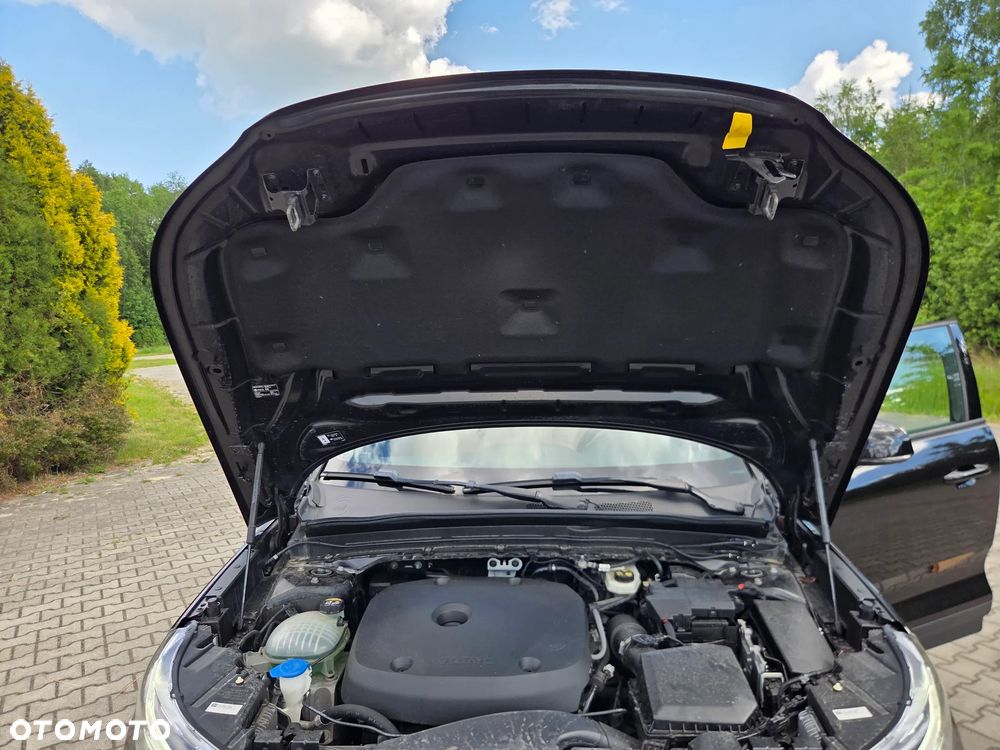 Volvo XC 40 T5 AWD Geartronic Momentum - 38