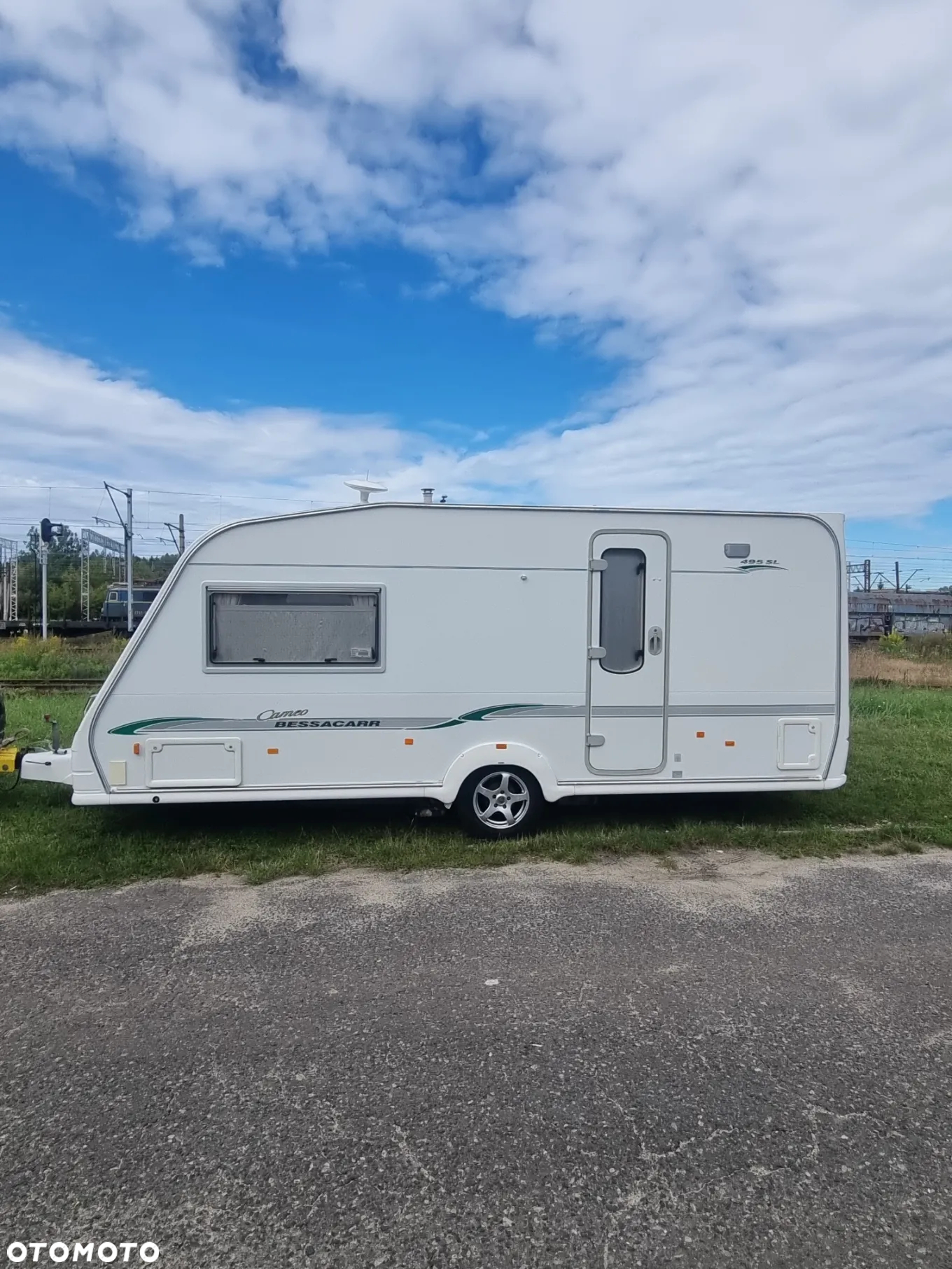SWIFT Cameo Bessacarr 495 SL - 5