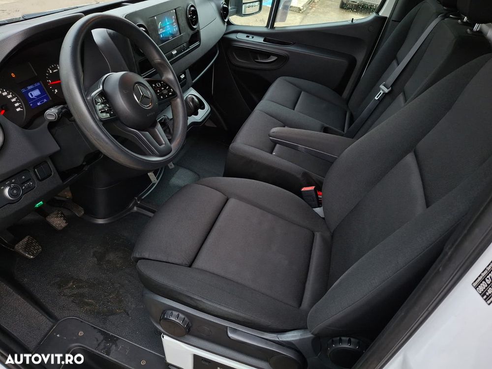 Mercedes-Benz Sprinter - 12