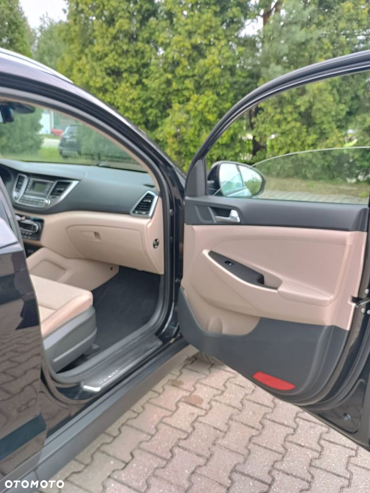 Hyundai Tucson 1.6 GDI BlueDrive Classic 2WD - 11
