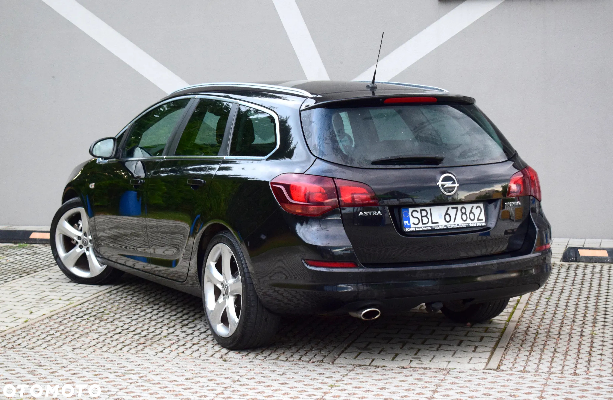 Opel Astra 1.6 Turbo Cosmo - 13