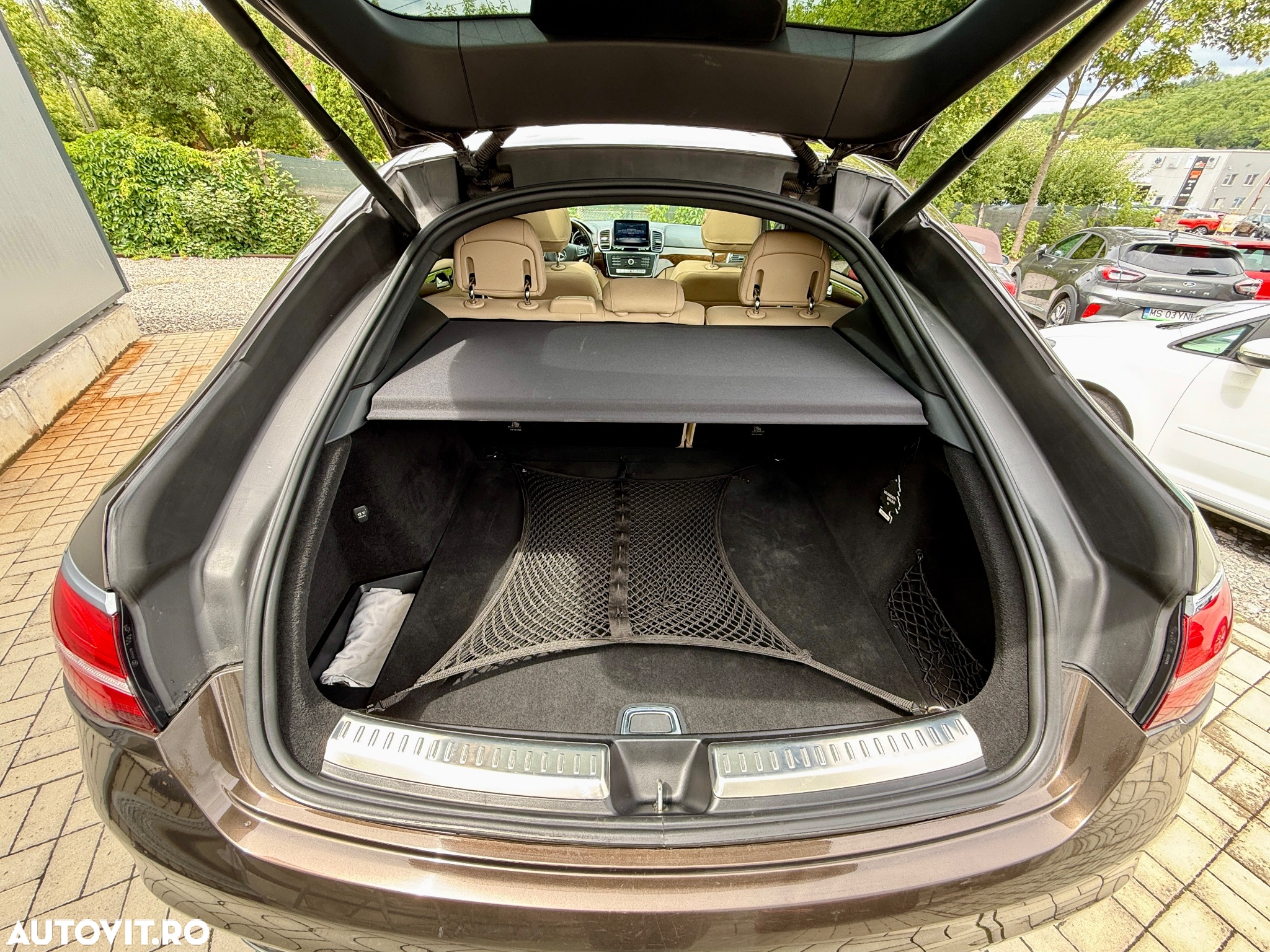 Mercedes-Benz GLE 350 d 4Matic 9G-TRONIC AMG Line - 22