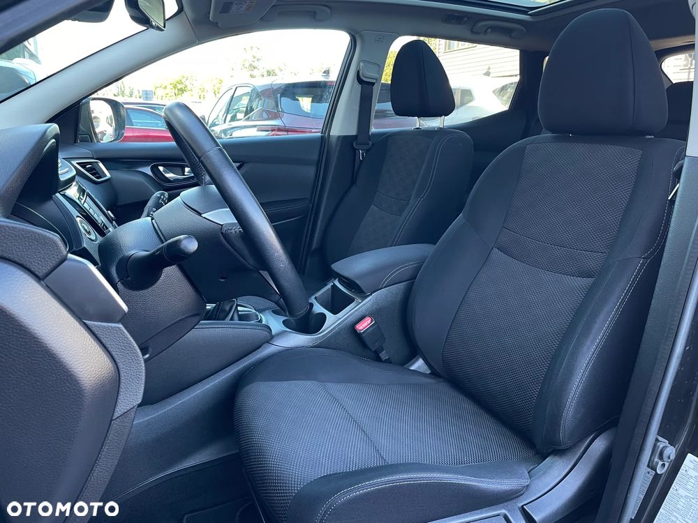 Nissan Qashqai 1.2 DIG-T N-Connecta EU6 - 16