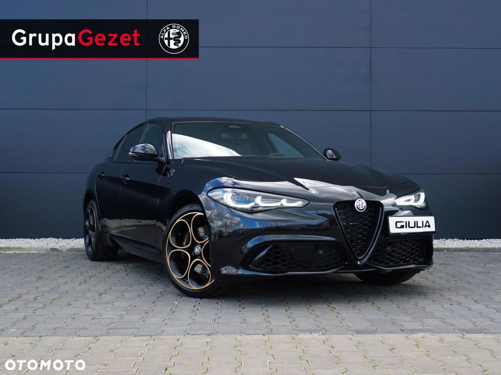 Alfa Romeo Giulia - 1