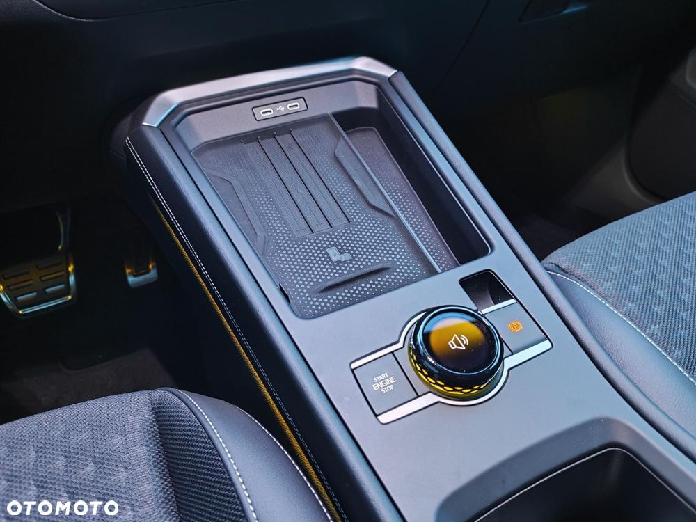 Volkswagen T-Roc - 33