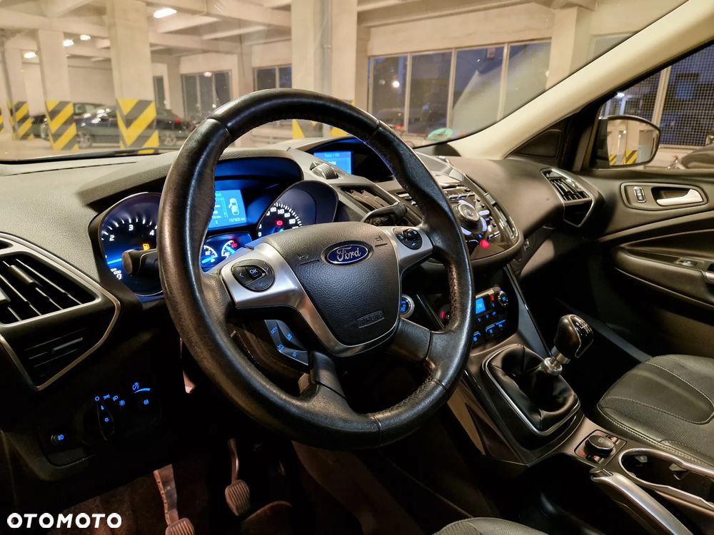 Ford Kuga - 14