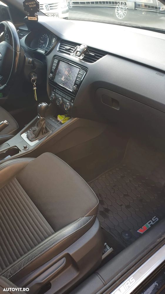 Skoda Octavia 2.0 TDI DSG RS - 7