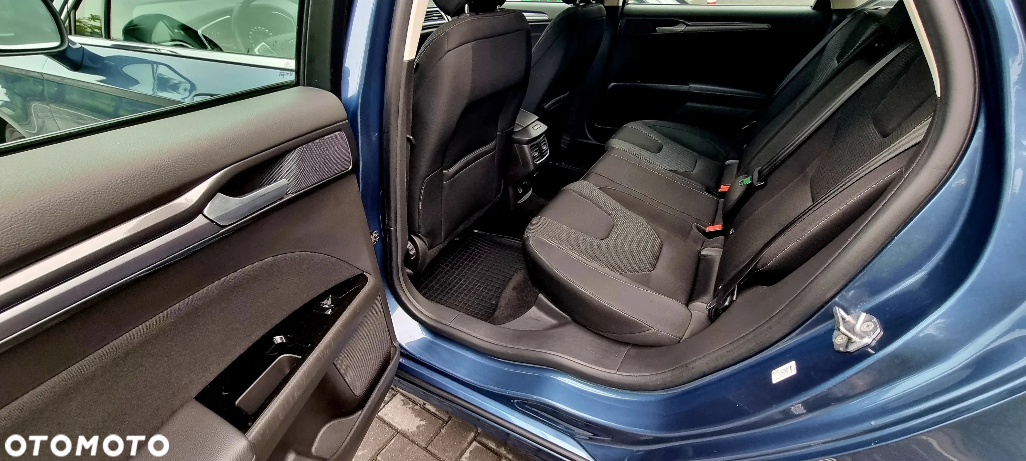 Ford Mondeo 2.0 EcoBlue Titanium - 26