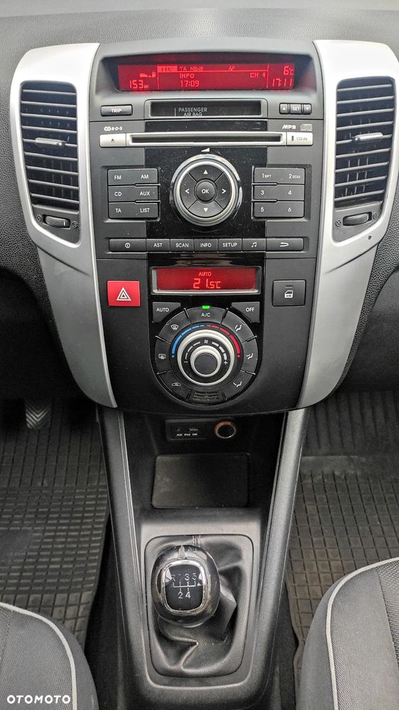 Kia Venga 1.4 L - 9