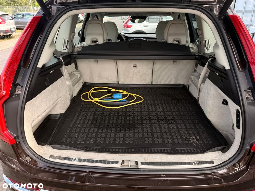 Volvo XC 90 T8 AWD Plug-In Hybrid Inscription 7os - 33