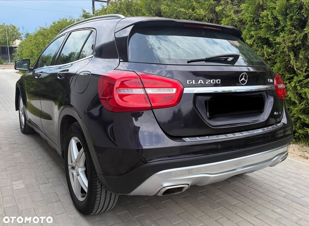 Mercedes-Benz GLA 220 d 4Matic 7G-DCT Style - 12