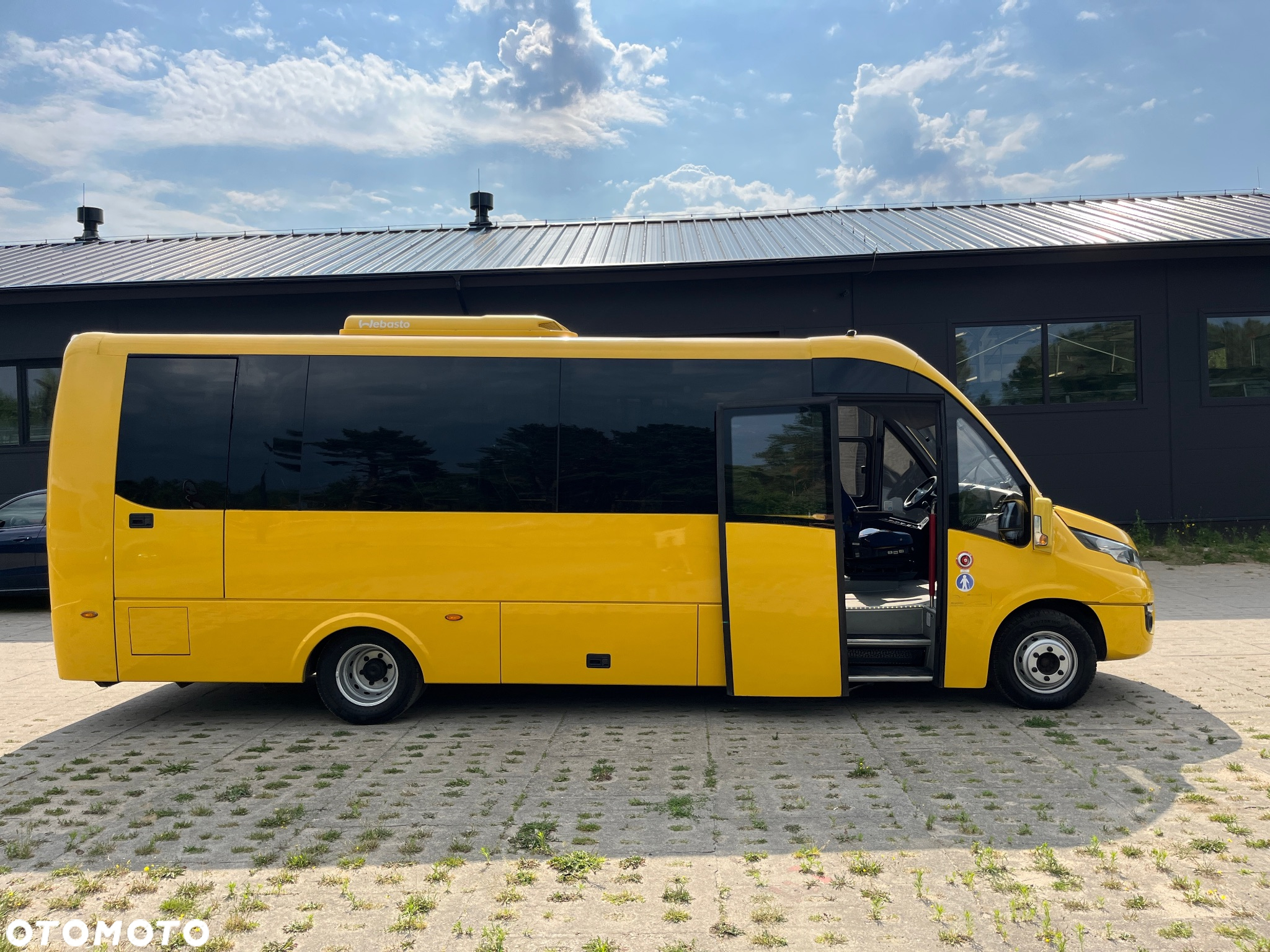 Iveco Rosero First - 2