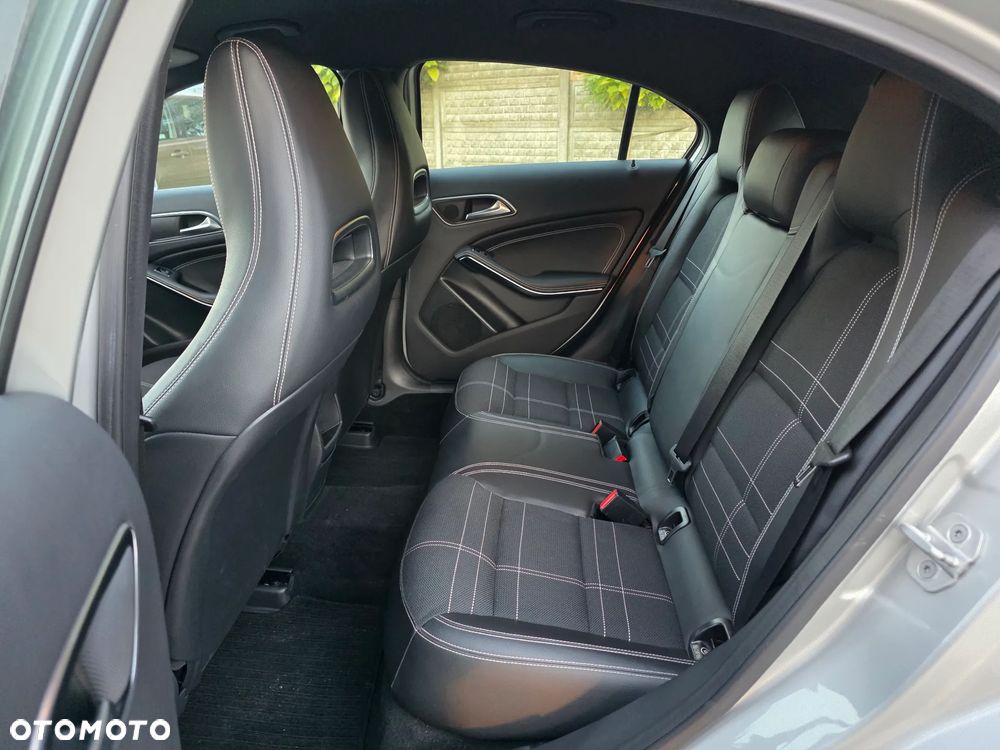 Mercedes-Benz Klasa A 180 (BlueEFFICIENCY) Style - 18