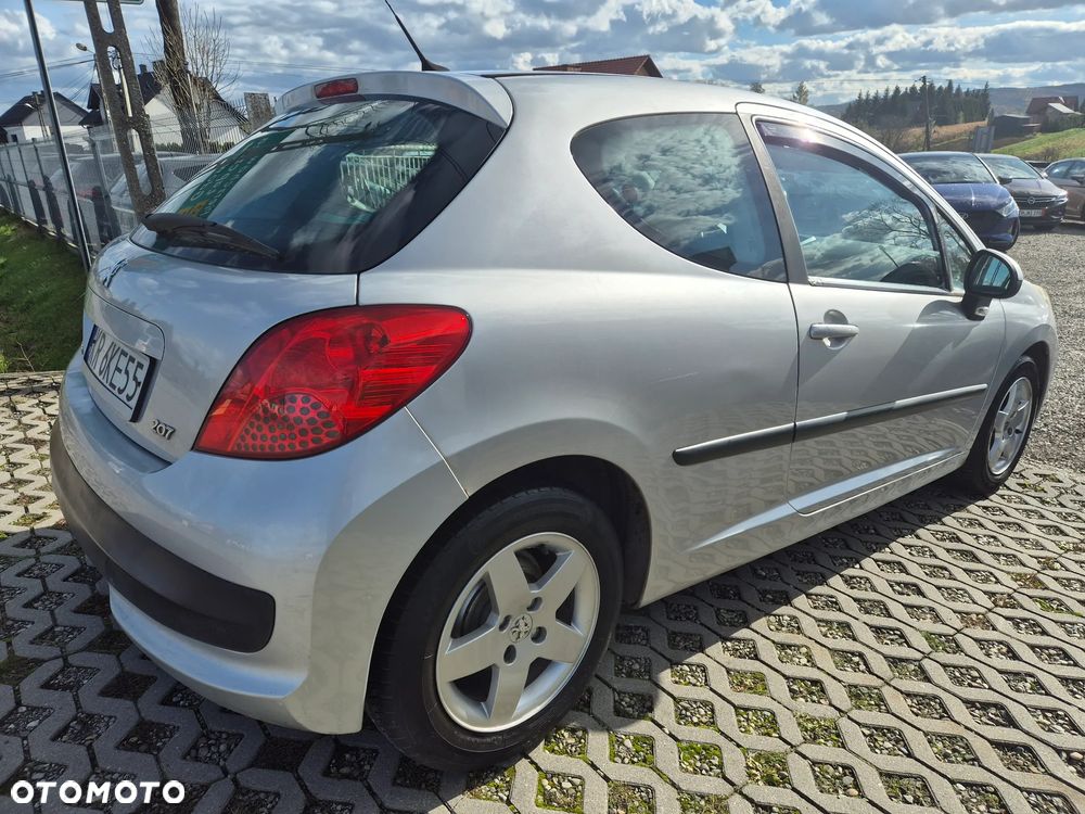 Peugeot 207 1.4 16V Trendy - 6