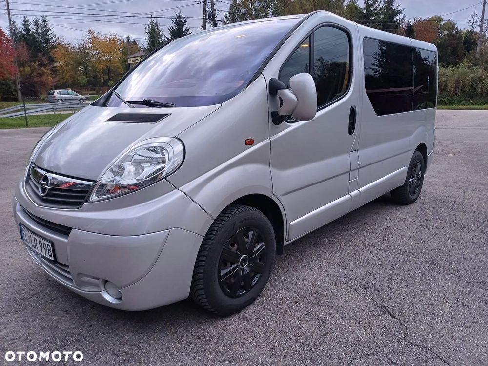 Opel Vivaro - 1