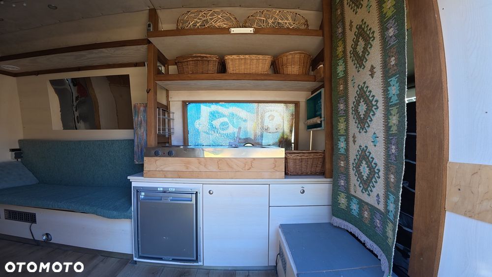 Mercedes-Benz Sprinter - 23