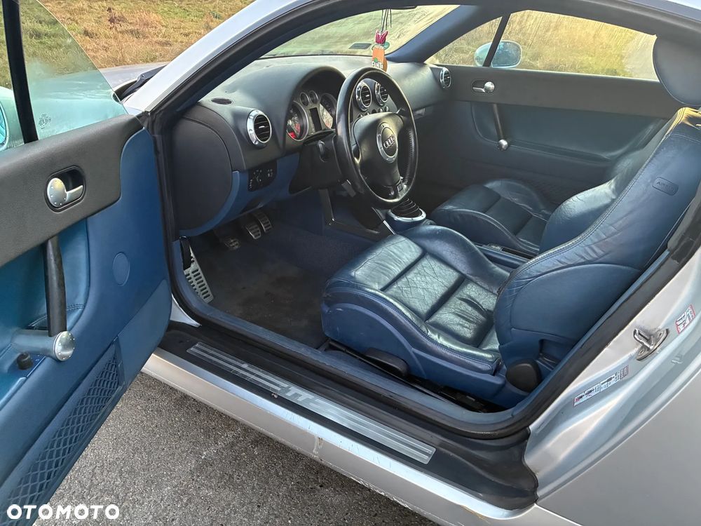 Audi TT Coupé 1.8T - 12