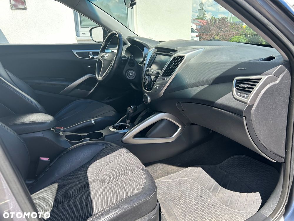 Hyundai Veloster 1.6 GDI Comfort - 20