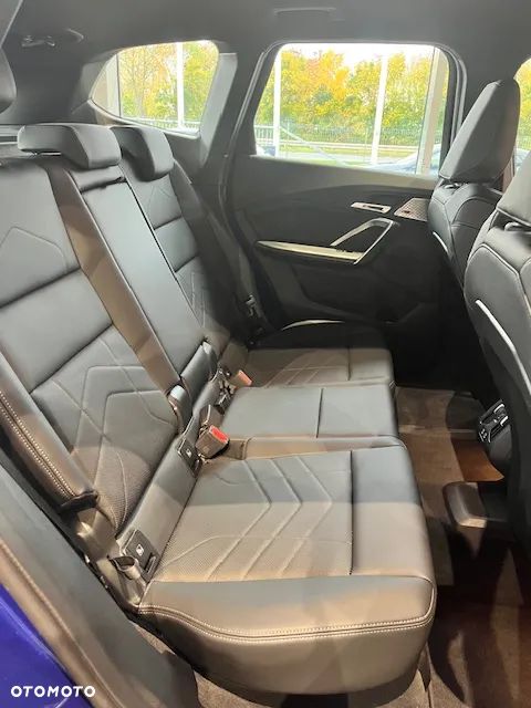 BMW X1 sDrive18i - 13