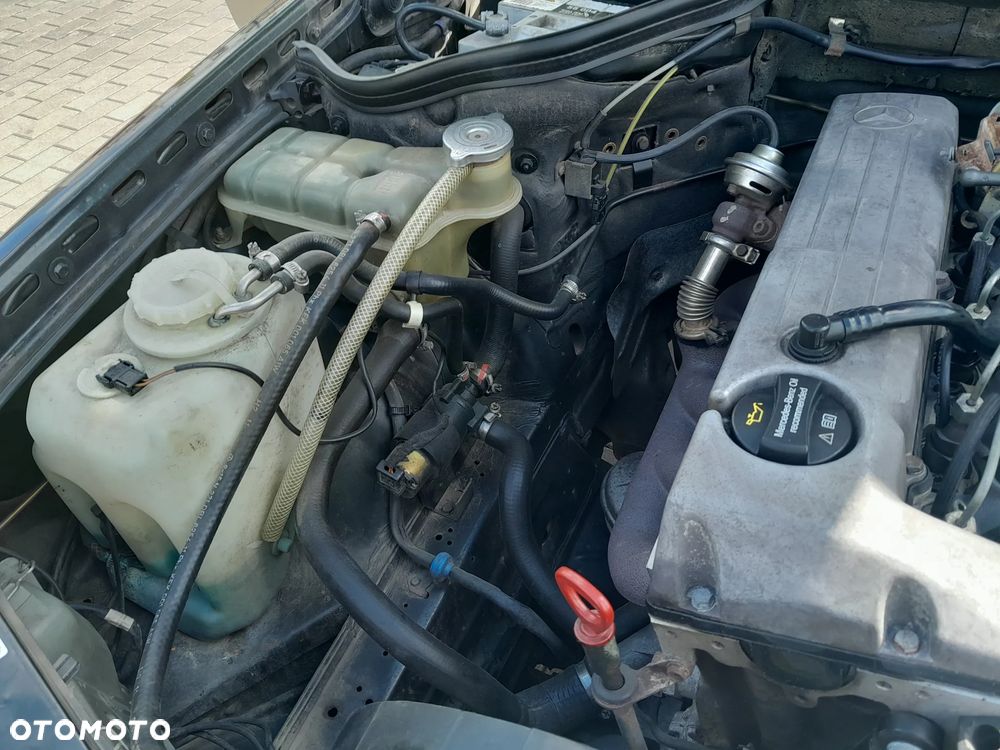 Mercedes-Benz W124 (1984-1993) - 24